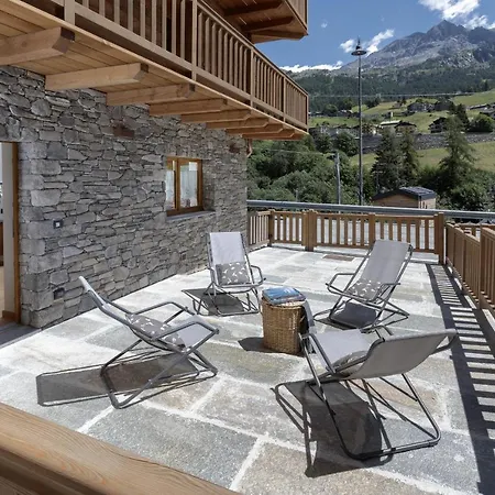 Hellochalet - Maison Orbit 400 Mt Cablecar Valtournenche