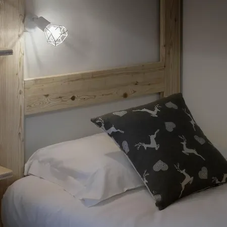 Hellochalet - Maison Orbit 400 Mt Cablecar Appartamento *
